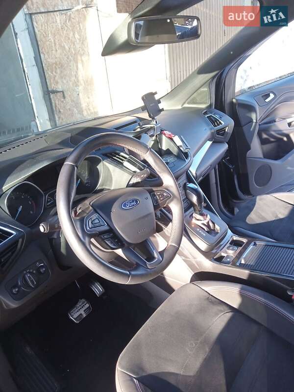 Внедорожник / Кроссовер Ford Kuga 2018 в Турке