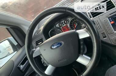 Внедорожник / Кроссовер Ford Kuga 2012 в Ровно