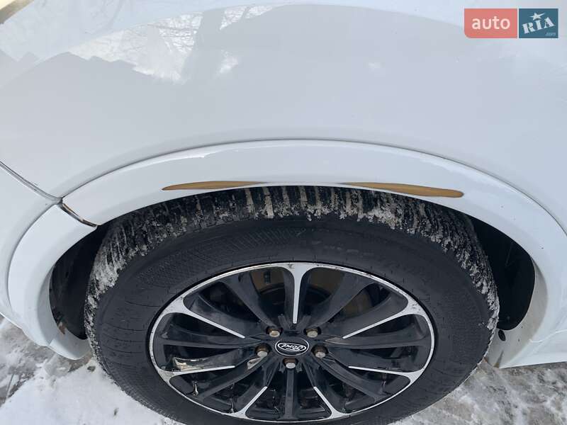 Внедорожник / Кроссовер Ford Kuga 2012 в Ровно