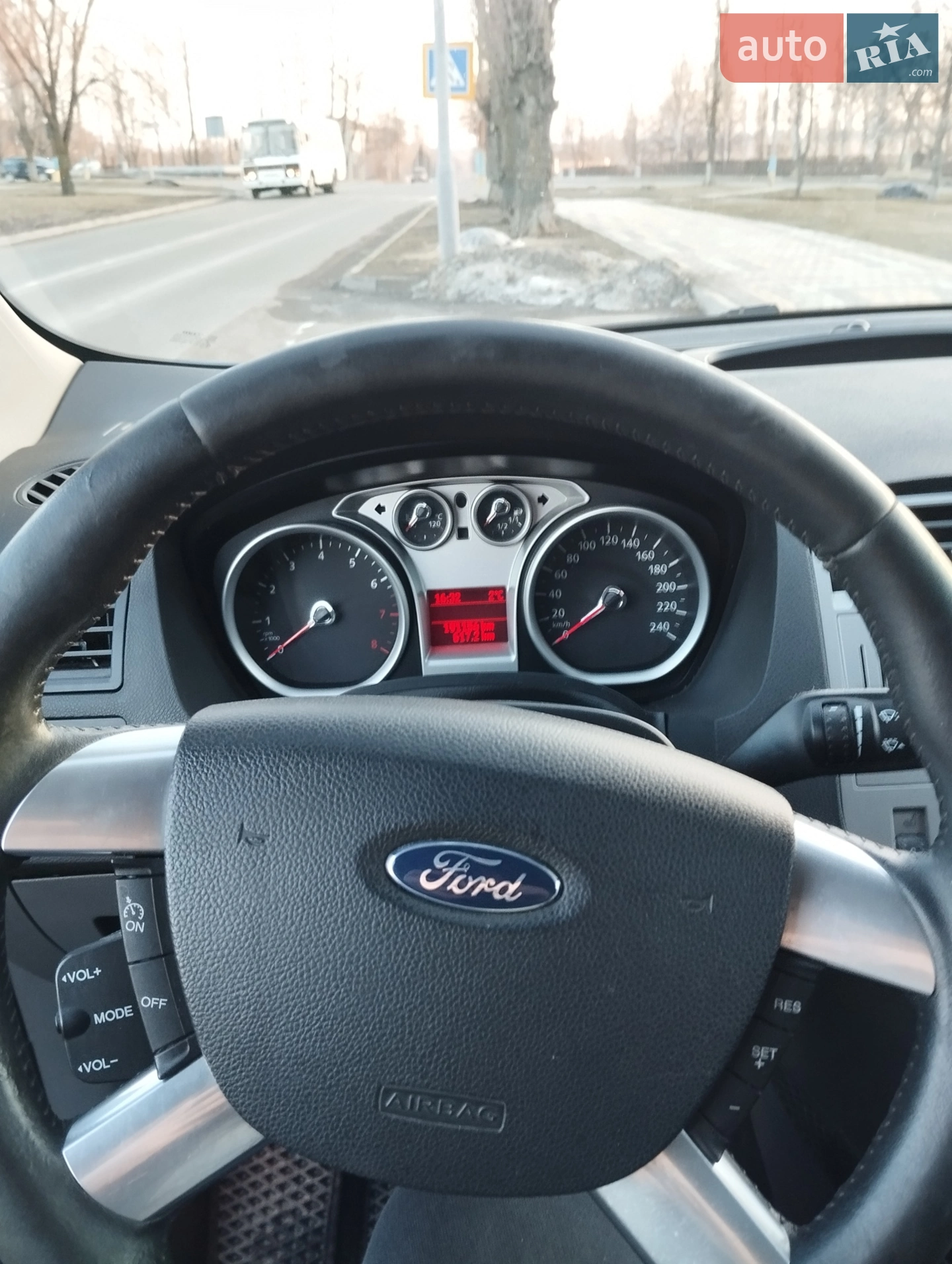 2010 Ford Kuga - мініатюра 7