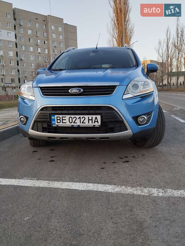 Внедорожник / Кроссовер Ford Kuga 2010 в Южноукраинске
