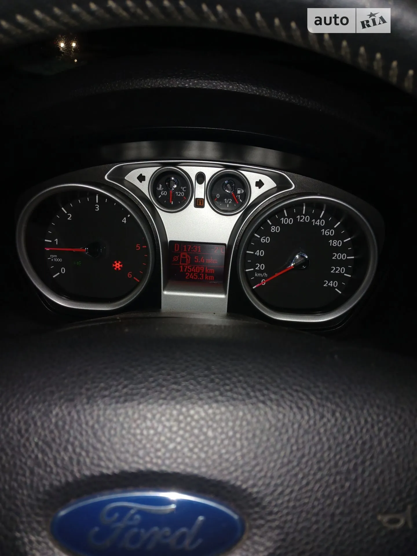 2011 Ford Kuga - мініатюра 29