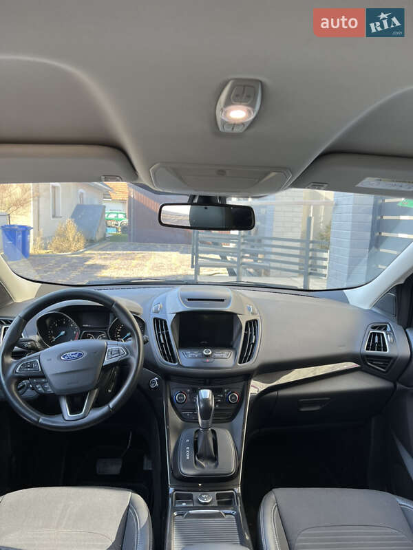 Внедорожник / Кроссовер Ford Kuga 2017 в Коломые