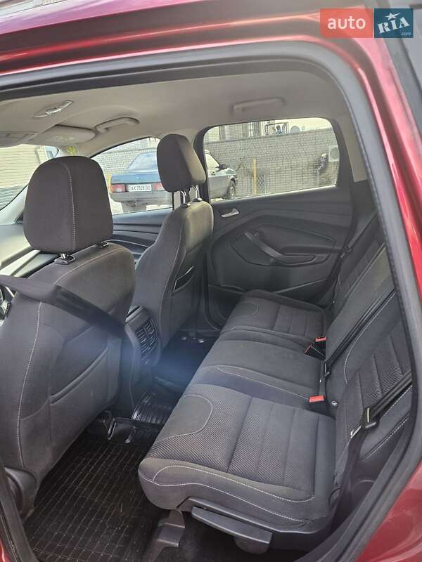 Внедорожник / Кроссовер Ford Kuga 2015 в Харькове