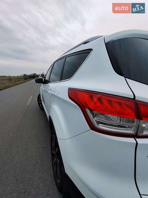 Внедорожник / Кроссовер Ford Kuga 2013 в Шептицькому