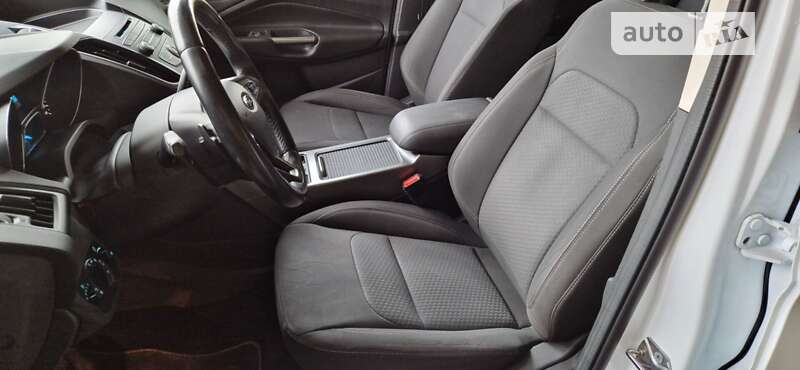 Позашляховик / Кросовер Ford Kuga 2017 в Львові фото 13 Позашляховик / Кросовер Ford Kuga 2017 в Львові