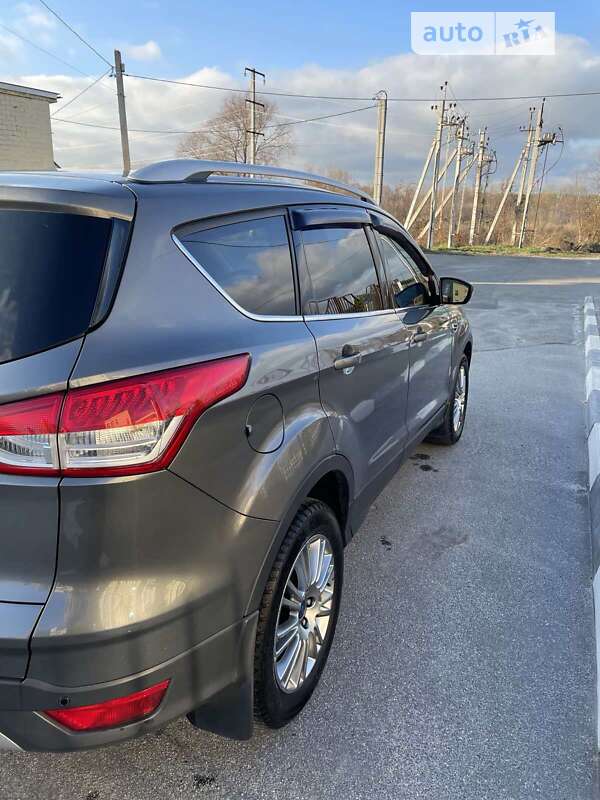 Внедорожник / Кроссовер Ford Kuga 2013 в Киеве