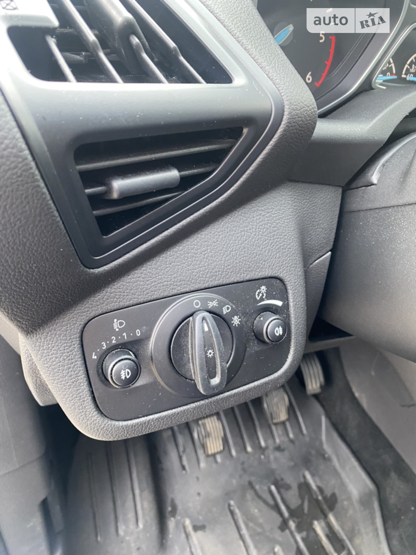 2016 Ford Kuga - мініатюра 12