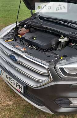 Позашляховик / Кросовер Ford Kuga 2019 в Сокалі