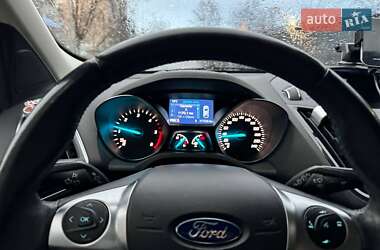 Внедорожник / Кроссовер Ford Kuga 2015 в 