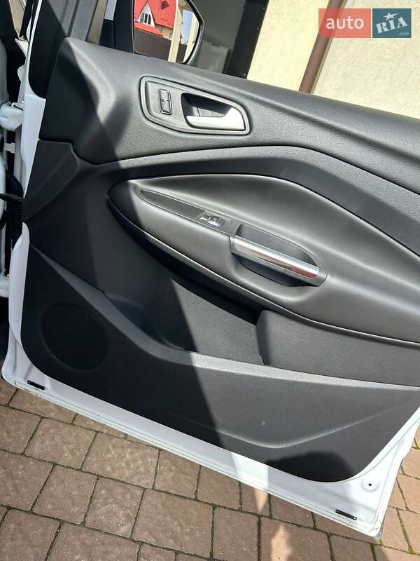 Внедорожник / Кроссовер Ford Kuga 2013 в Бродах фото 46 Внедорожник / Кроссовер Ford Kuga 2013 в Бродах