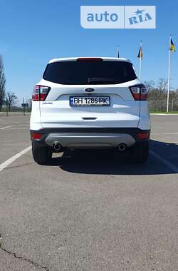 Внедорожник / Кроссовер Ford Kuga 2017 в Одессе