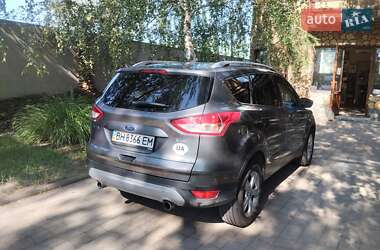 Позашляховик / Кросовер Ford Kuga 2013 в 