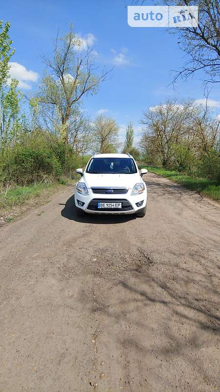 Внедорожник / Кроссовер Ford Kuga 2011 в Еланце