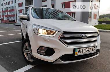 Внедорожник / Кроссовер Ford Kuga 2018 в Харькове