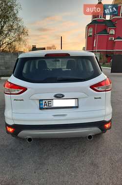 Внедорожник / Кроссовер Ford Kuga 2015 в Каменском