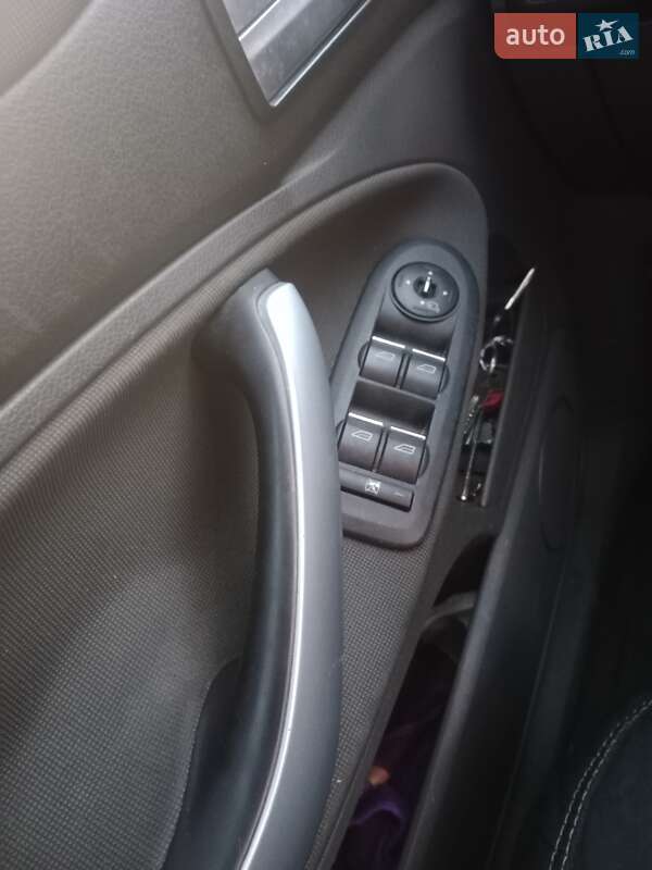 Внедорожник / Кроссовер Ford Kuga 2011 в Первомайске