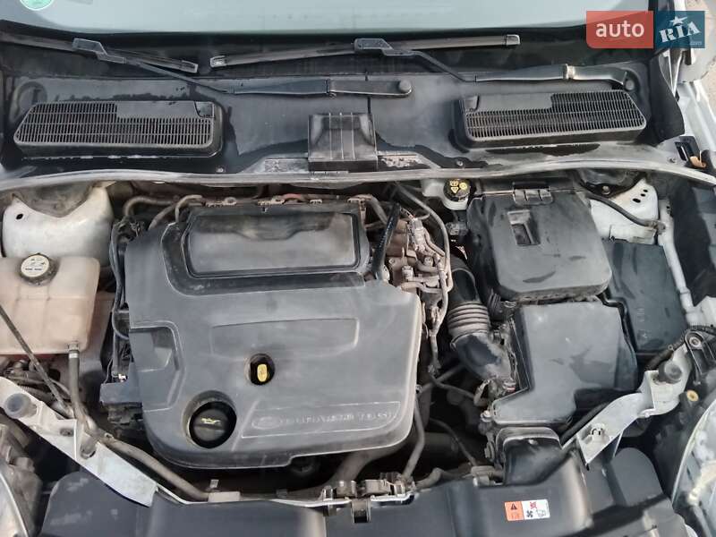 Внедорожник / Кроссовер Ford Kuga 2011 в Первомайске