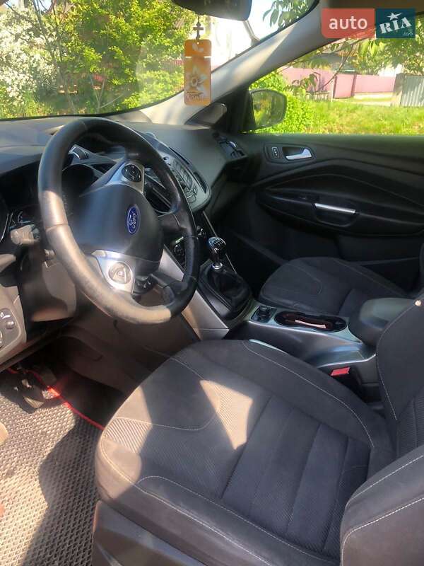 Внедорожник / Кроссовер Ford Kuga 2013 в Ужгороде фото 17 Внедорожник / Кроссовер Ford Kuga 2013 в Ужгороде