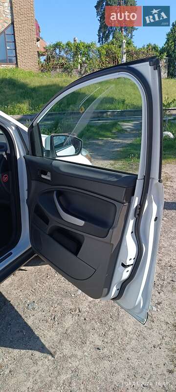 Внедорожник / Кроссовер Ford Kuga 2010 в Киеве