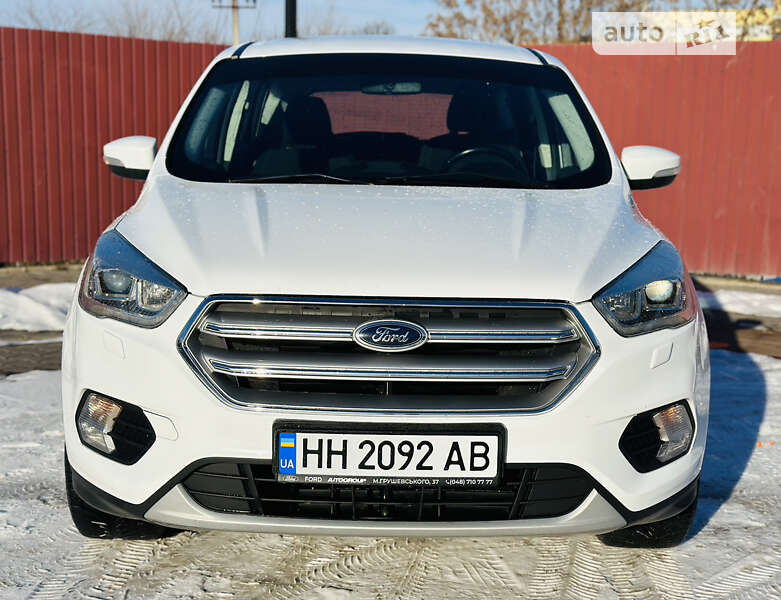 Внедорожник / Кроссовер Ford Kuga 2018 в Одессе