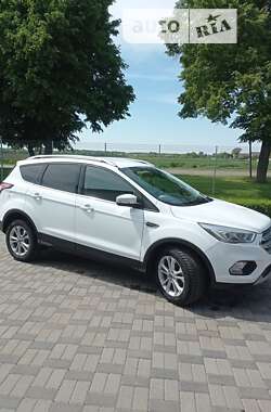 Внедорожник / Кроссовер Ford Kuga 2019 в Черкассах