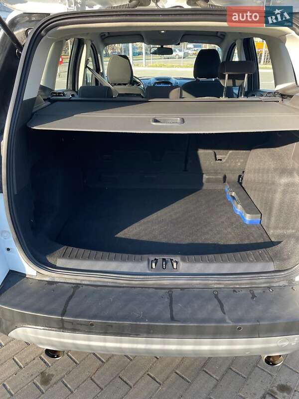 Внедорожник / Кроссовер Ford Kuga 2018 в Сумах