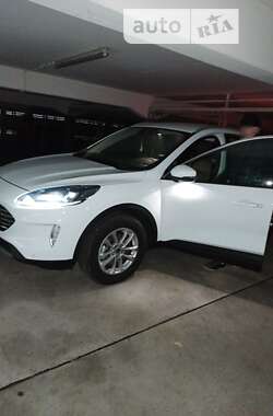 Внедорожник / Кроссовер Ford Kuga 2022 в 