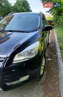 Внедорожник / Кроссовер Ford Kuga 2015 в 