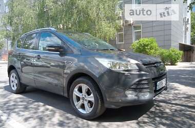 Позашляховик / Кросовер Ford Kuga 2015 в Києві