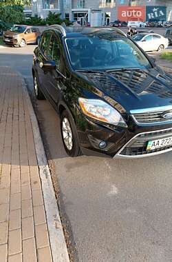 Внедорожник / Кроссовер Ford Kuga 2012 в Киеве