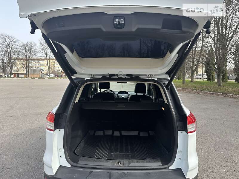 Внедорожник / Кроссовер Ford Kuga 2013 в Ставище