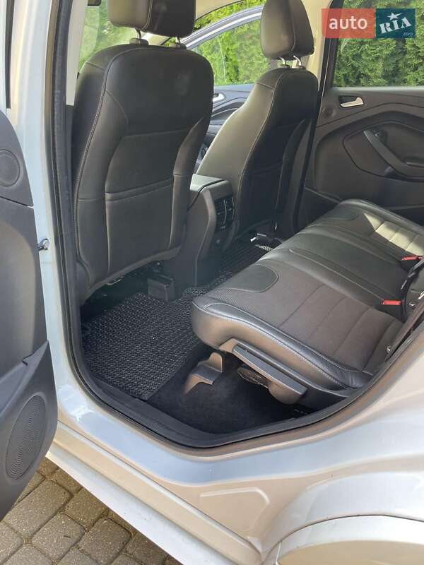 Внедорожник / Кроссовер Ford Kuga 2015 в Яворове