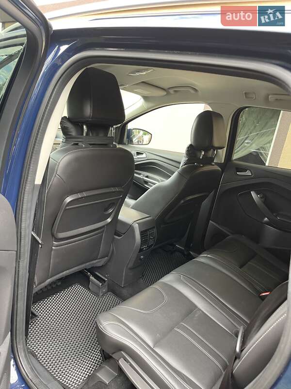 Внедорожник / Кроссовер Ford Kuga 2014 в Калуше