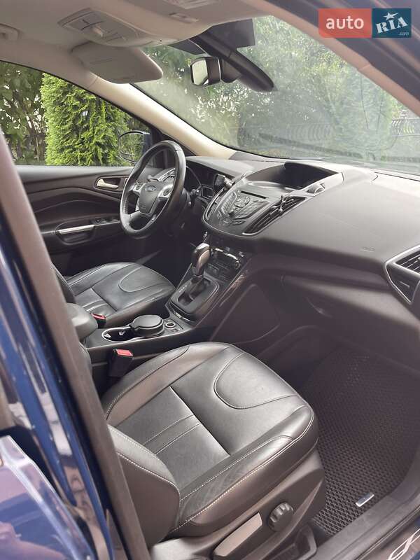 Внедорожник / Кроссовер Ford Kuga 2014 в Калуше