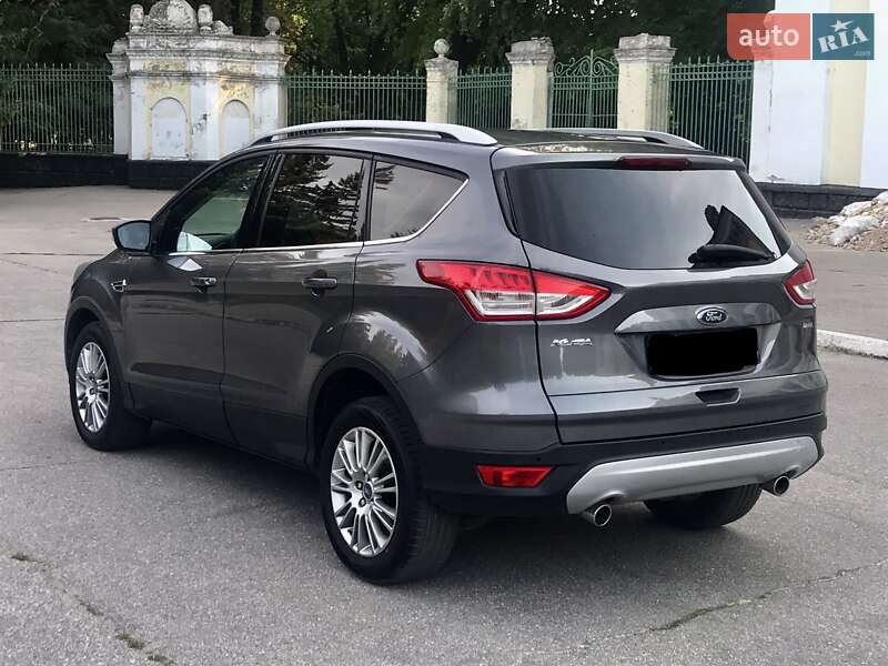 Внедорожник / Кроссовер Ford Kuga 2013 в Желтых Водах