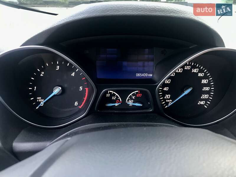 Внедорожник / Кроссовер Ford Kuga 2013 в Желтых Водах