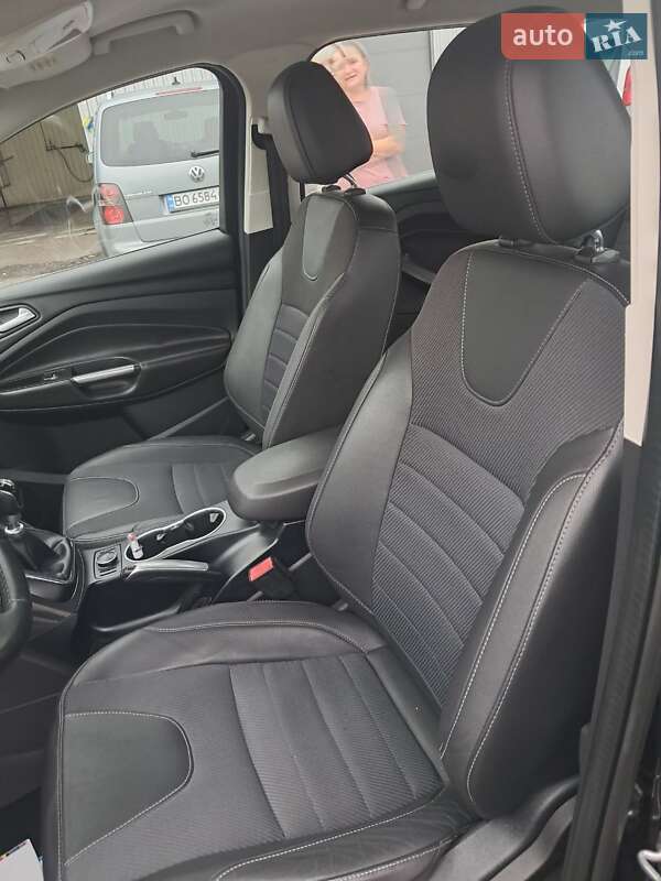 Внедорожник / Кроссовер Ford Kuga 2013 в Тернополе