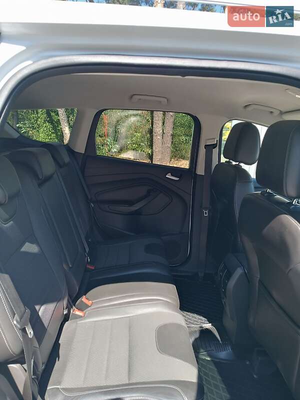 Внедорожник / Кроссовер Ford Kuga 2013 в Харькове