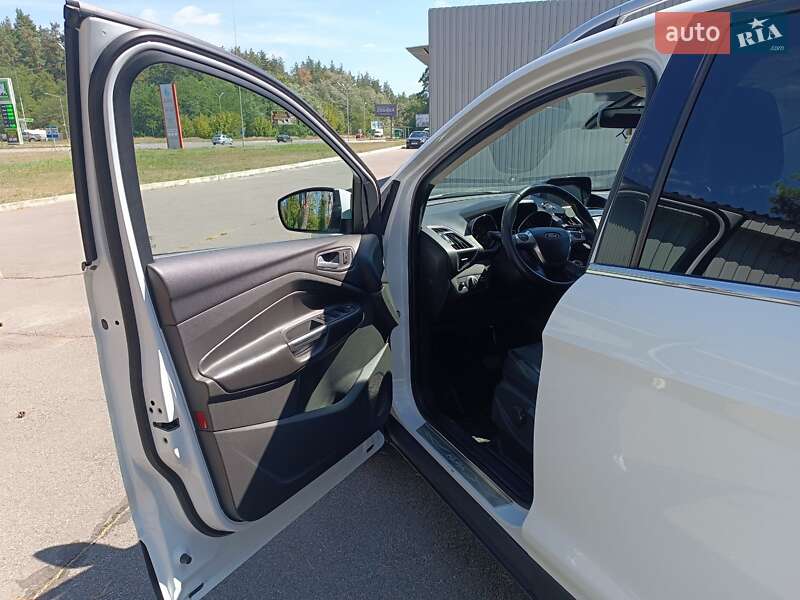 Внедорожник / Кроссовер Ford Kuga 2013 в Харькове