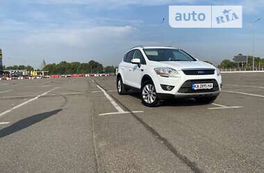 Позашляховик / Кросовер Ford Kuga 2012 в Києві