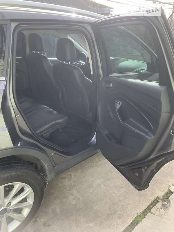 Позашляховик / Кросовер Ford Kuga 2015 в Тернополі