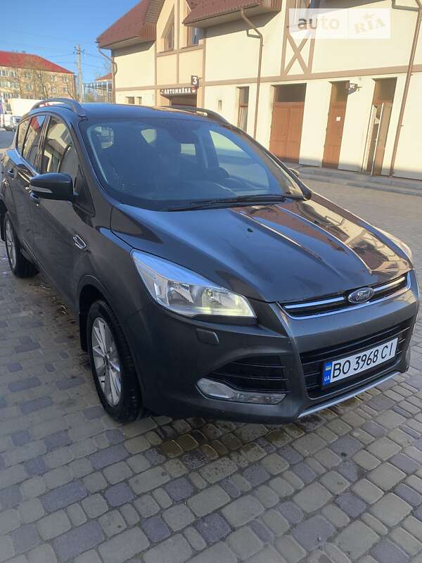 Позашляховик / Кросовер Ford Kuga 2015 в Тернополі