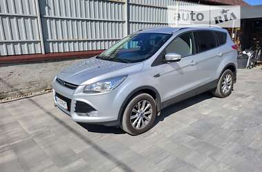 Внедорожник / Кроссовер Ford Kuga 2016 в Киеве