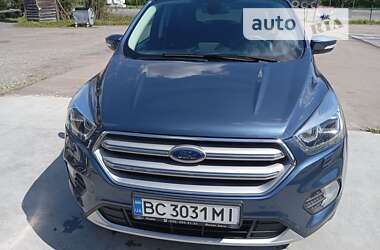 Внедорожник / Кроссовер Ford Kuga 2019 в Рогатине