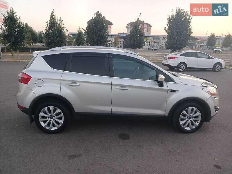 Внедорожник / Кроссовер Ford Kuga 2011 в Буче