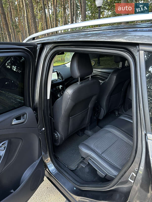 Внедорожник / Кроссовер Ford Kuga 2019 в Чернигове