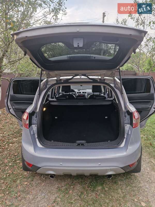 Внедорожник / Кроссовер Ford Kuga 2012 в Ивано-Франковске