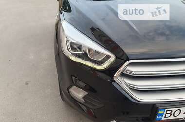 Позашляховик / Кросовер Ford Kuga 2019 в Тернополі