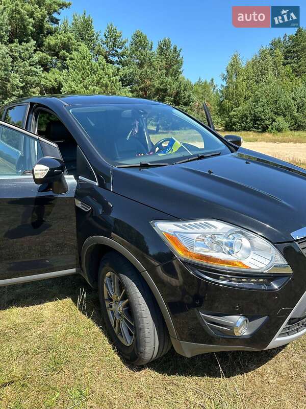 Внедорожник / Кроссовер Ford Kuga 2011 в Любешове